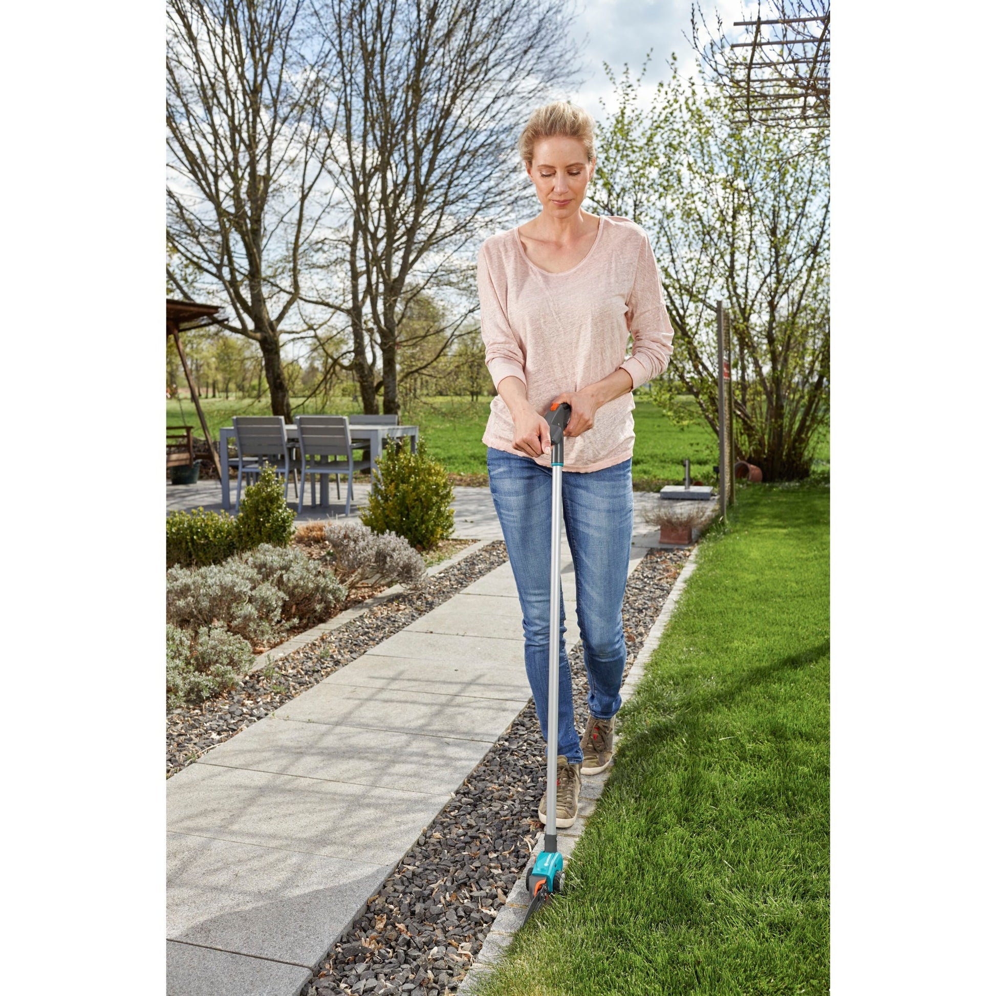 Gardena Comfort Grasschere auf Stahl