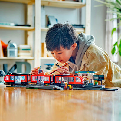 Lego Lego City 60423 Stadstram und Station