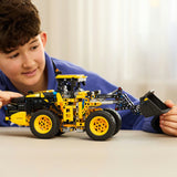 LEGO 42209 Technic Volvo L120 Elektrischer Radlader - afbeelding 1