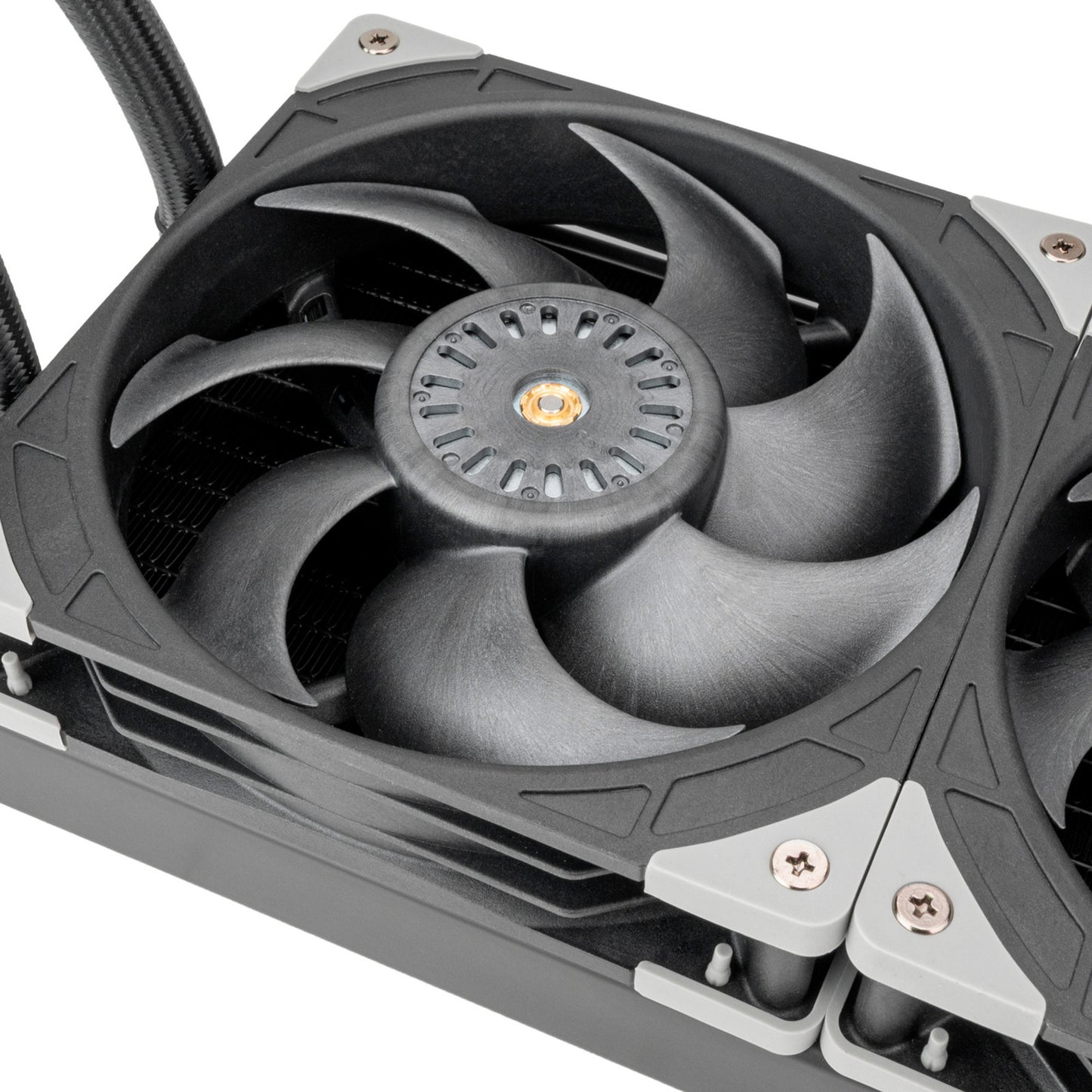 Silverstone xe420 Wasserkühlung (schwarz silber)