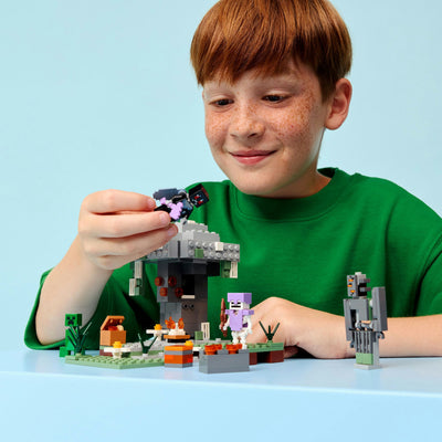 Lego Minecraft 21586 Der blasse Garten