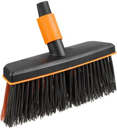 Fiskars Quikfit Universalbesen – 1001417 – 1001417