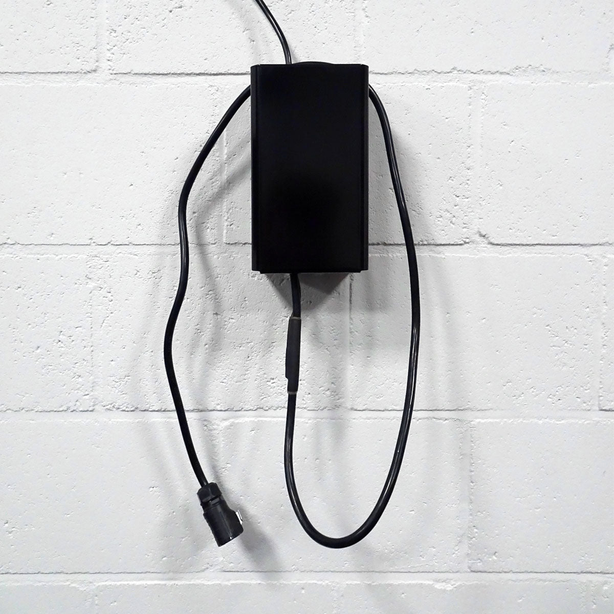 Lasthalter Batterie Lade den Wandhalter l l