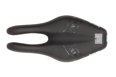 In Zusammenarbeit mit Saddle in Zusammenarbeit mit PN3.1 Performance eng eng