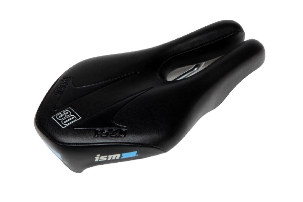 In Zusammenarbeit mit Saddle in Zusammenarbeit mit PS2.0 Performance Short