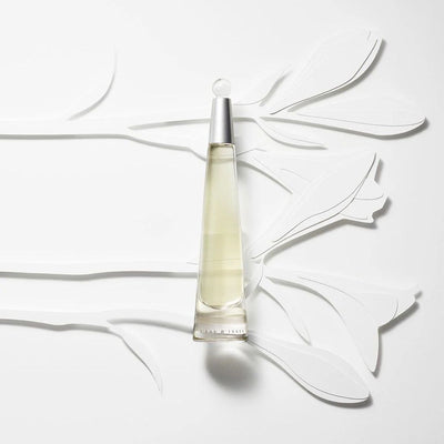 Issey Miyake Geschenkset l'eau d'issey femme eau de Toilette Spray 50ml + Körperlotion 100 ml Damen Damen