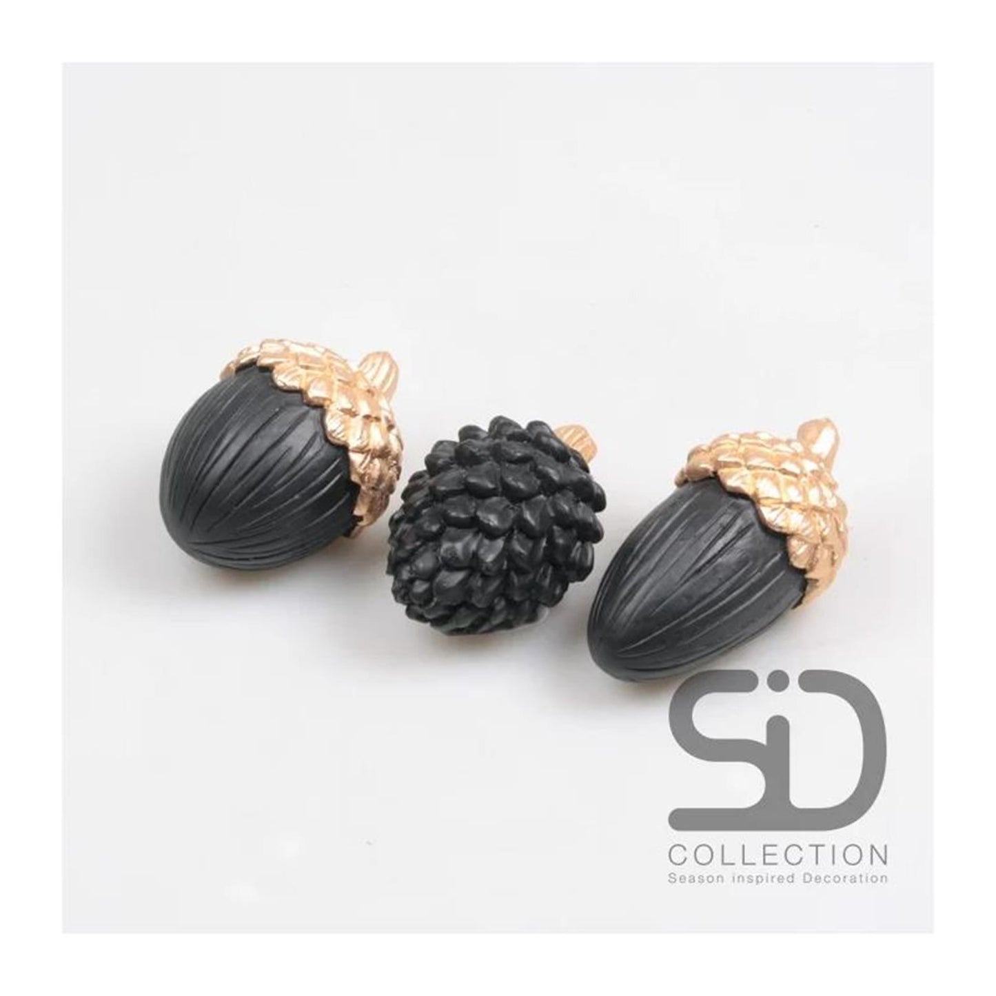 Von der Jahreszeit inspirierte Dekokegelfrucht 8,7x6,3x5,5cm schwarz