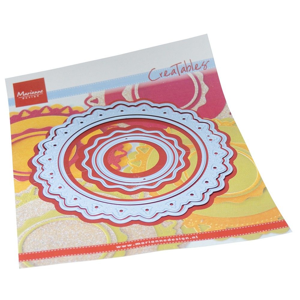 Marianne Design • Gestaltbares lustiges Weihnachtsdeckchen
