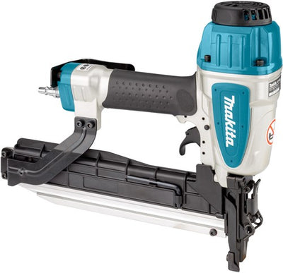 Makita AT2550A 8-Stab-Hefter (breite Krone) mit Öl im Karton
