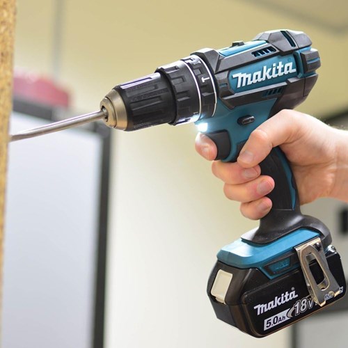Akku-Schlagbohrschrauber/Akku-Bohrschrauber 18V von Makita, nackt