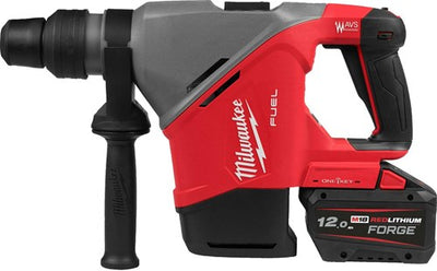 Milwaukee m18 fhaco540-122c Akku-Kombihammer | ein Schlüssel | 40mm | sds-max | inkl. 2 x M18 FB12 Akkus und M12-18FC Ladegerät | im Transportkoffer - 4933493138