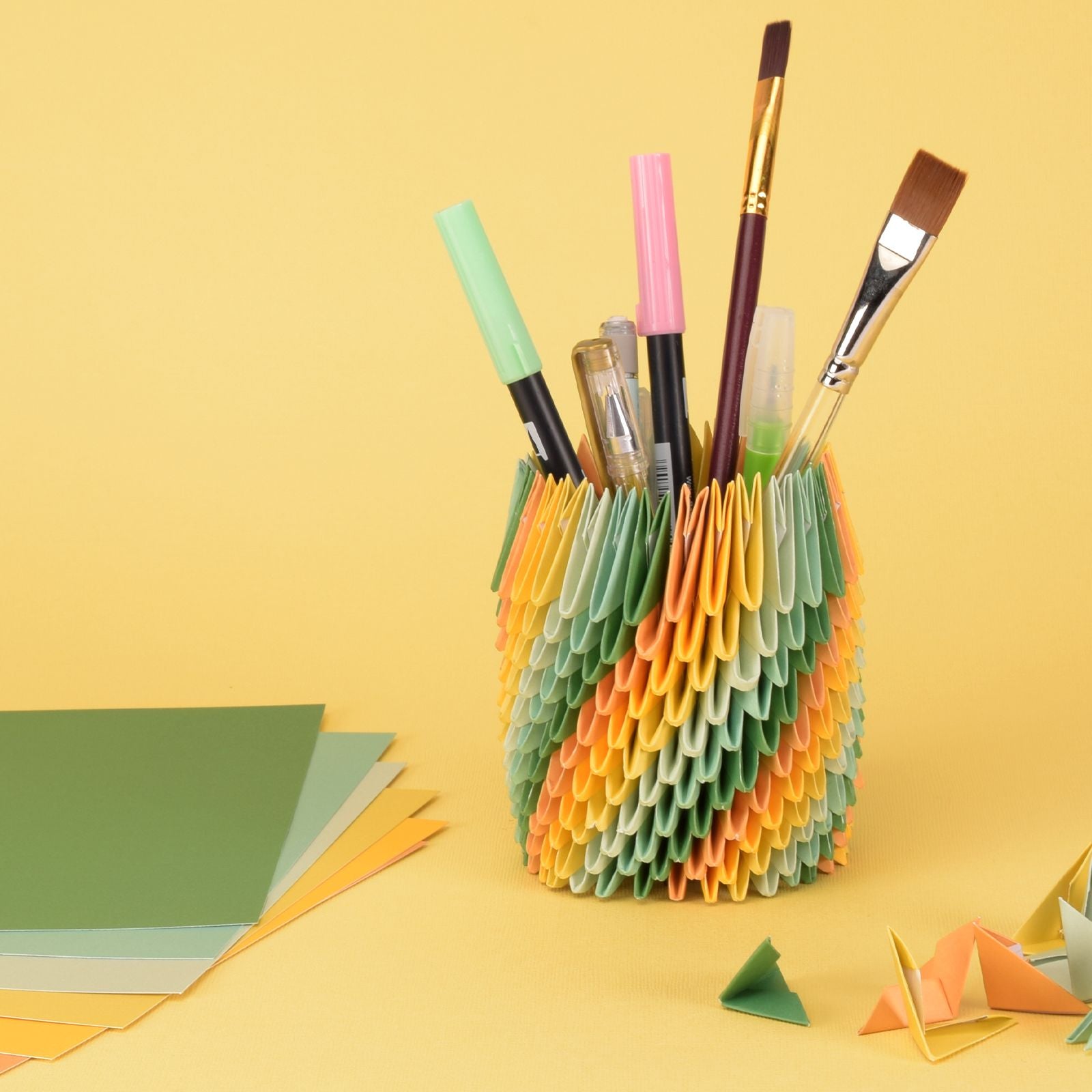 Nellies Wahl • Stifthalter in 3D-Origami-Form, 20,6 x 10,7 cm