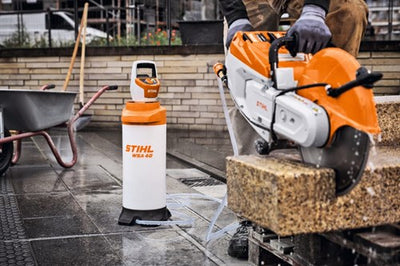 Stihl WSA 40.0 Set Druckwassertank | 10l | inkl. 2 Achsbatterien und 1 Ladegerät - sa090118510