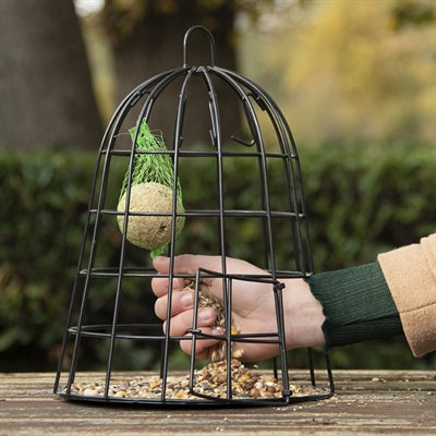 Am besten für Vögel selektiver Vogelhäuschen