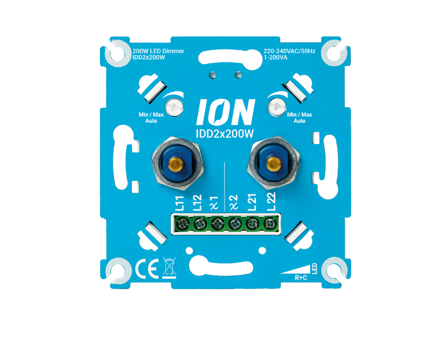 Ion Industries führte Dimmer Universal Duo 2 x 200 W.