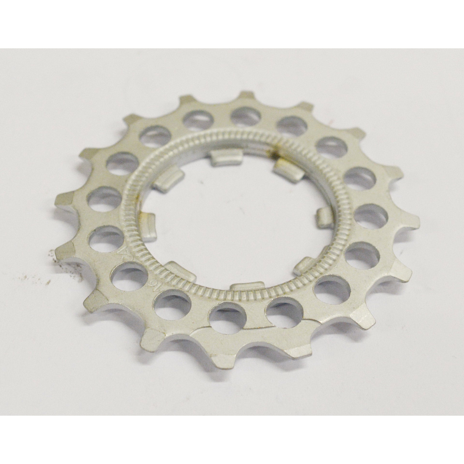 Erste Kranz mit Brust 16T 11 V