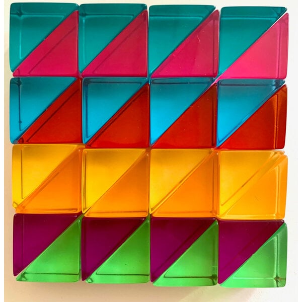 Papoose -Spielzeug Lucite kleine Dreiecke 32pc